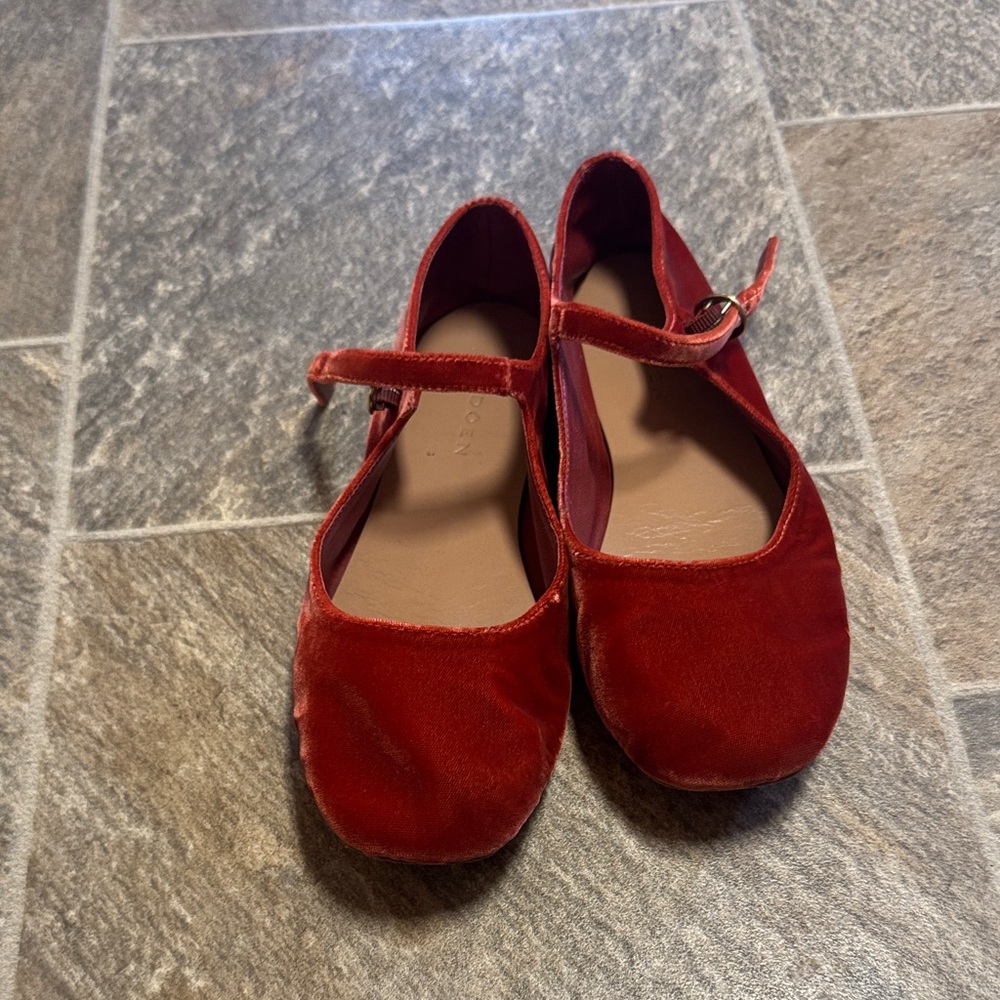 Doen Red Velvet Mary Jane Flats with Buckle Strap